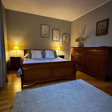 Dobra 19 Apartment Katowice Bagian luar foto