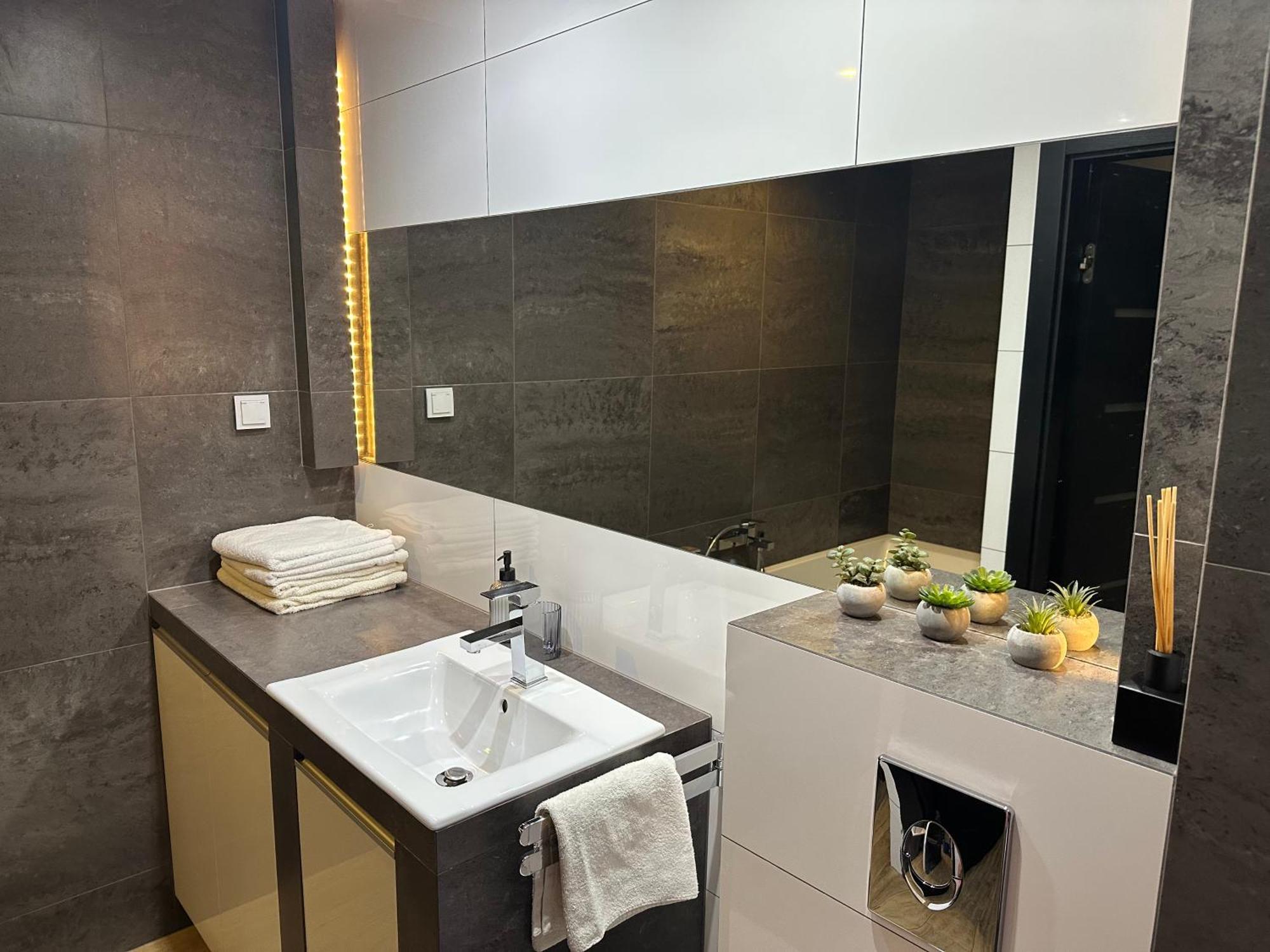 Dobra 19 Apartment Katowice Bagian luar foto